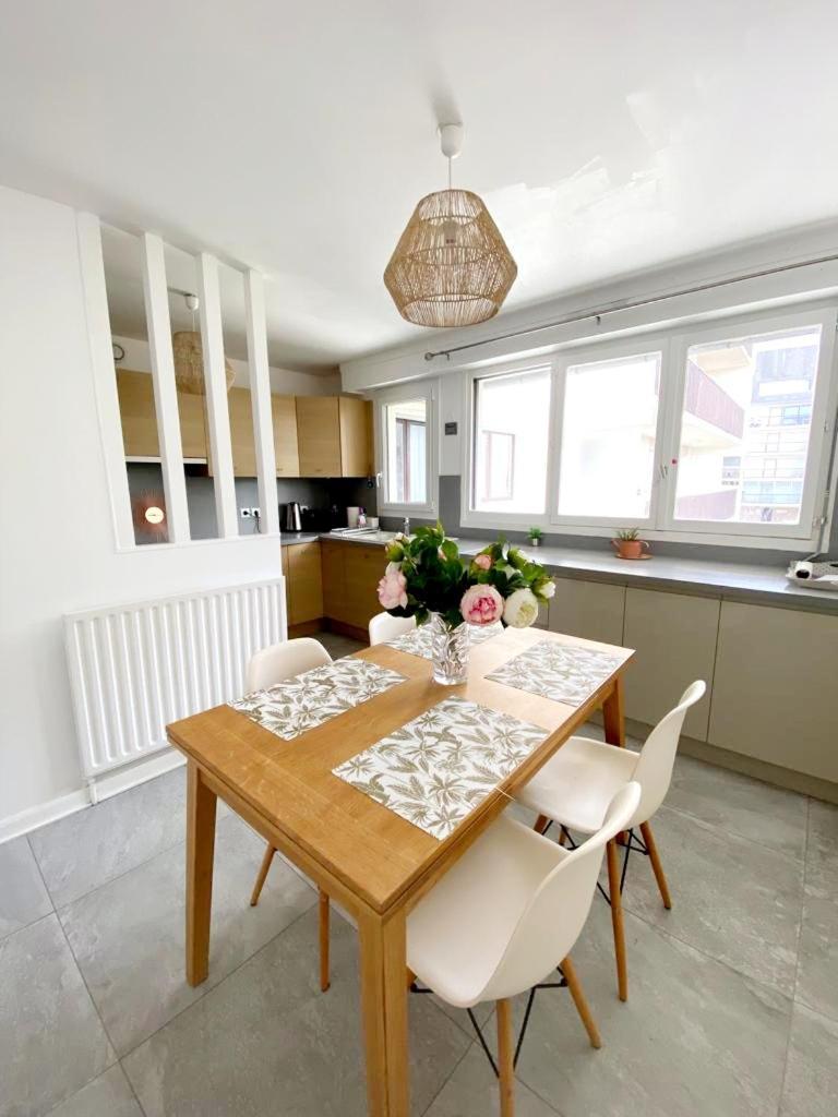 Le Cosy Avec Piscine, Balcon Et Parking Lägenhet Trouville-sur-mer Exteriör bild